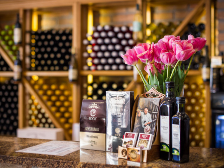 Wine-Tasting Hall - Bock Hotel Ermitage - Counter